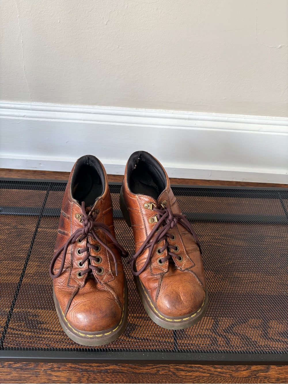 Vintage 90s/00s doc martens